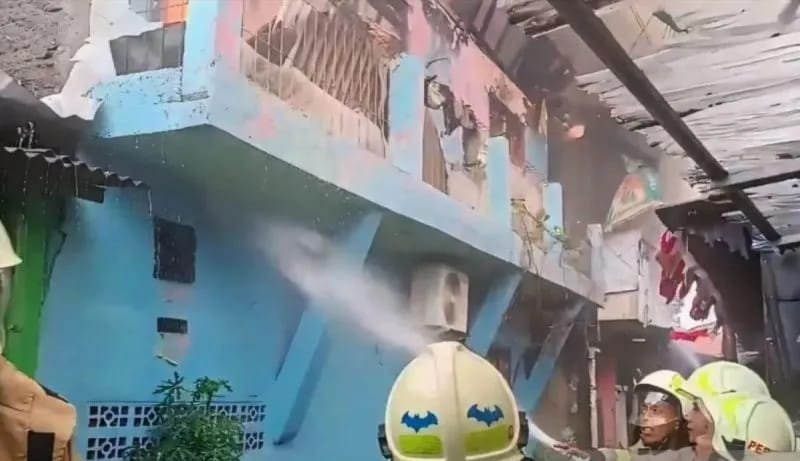 Kamar-Dikunci-Tiga-Balita-Tewas-Terbakar.jpg Kamar Dikunci, Tiga Balita Tewas Terbakar