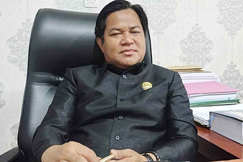 Ketua Sementara DPRD Murung Raya, Bebie S Sos SH MM M AP