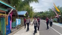 Foto: MATAKALTENG - Anggota Polres Barsel saat patroli di lokasi obyek wisata Desa sanggu.