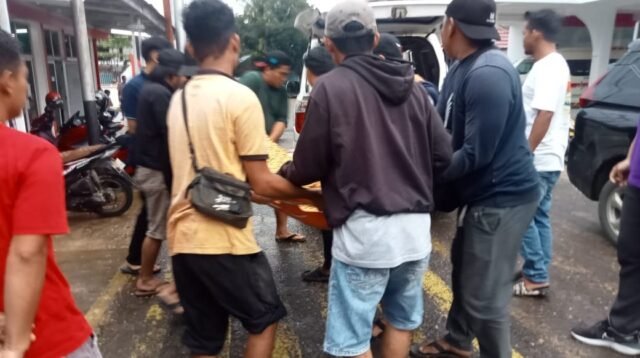Duel Berdarah di Acara Adat