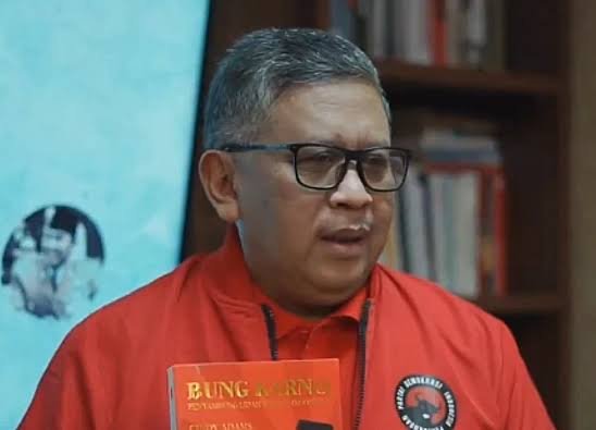 Fernando: Hasto Harus Bongkar Data Korupsi Petinggi Negara