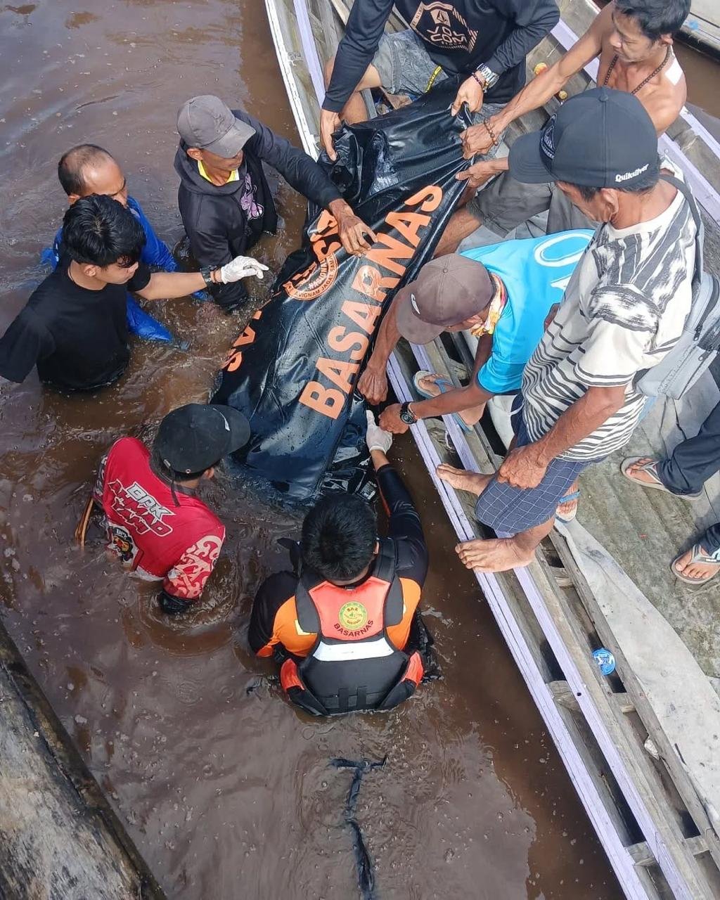 Pergi-Cuci-Pakaian-Pulang-pulang-tanpa-Nyawa.jpg Pergi Cuci Pakaian, Pulang-pulang tanpa Nyawa