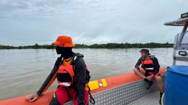 Faktor Cuaca Ekstrem, Pencarian Korban Hilang Speedboat Terbalik Masih Nihil