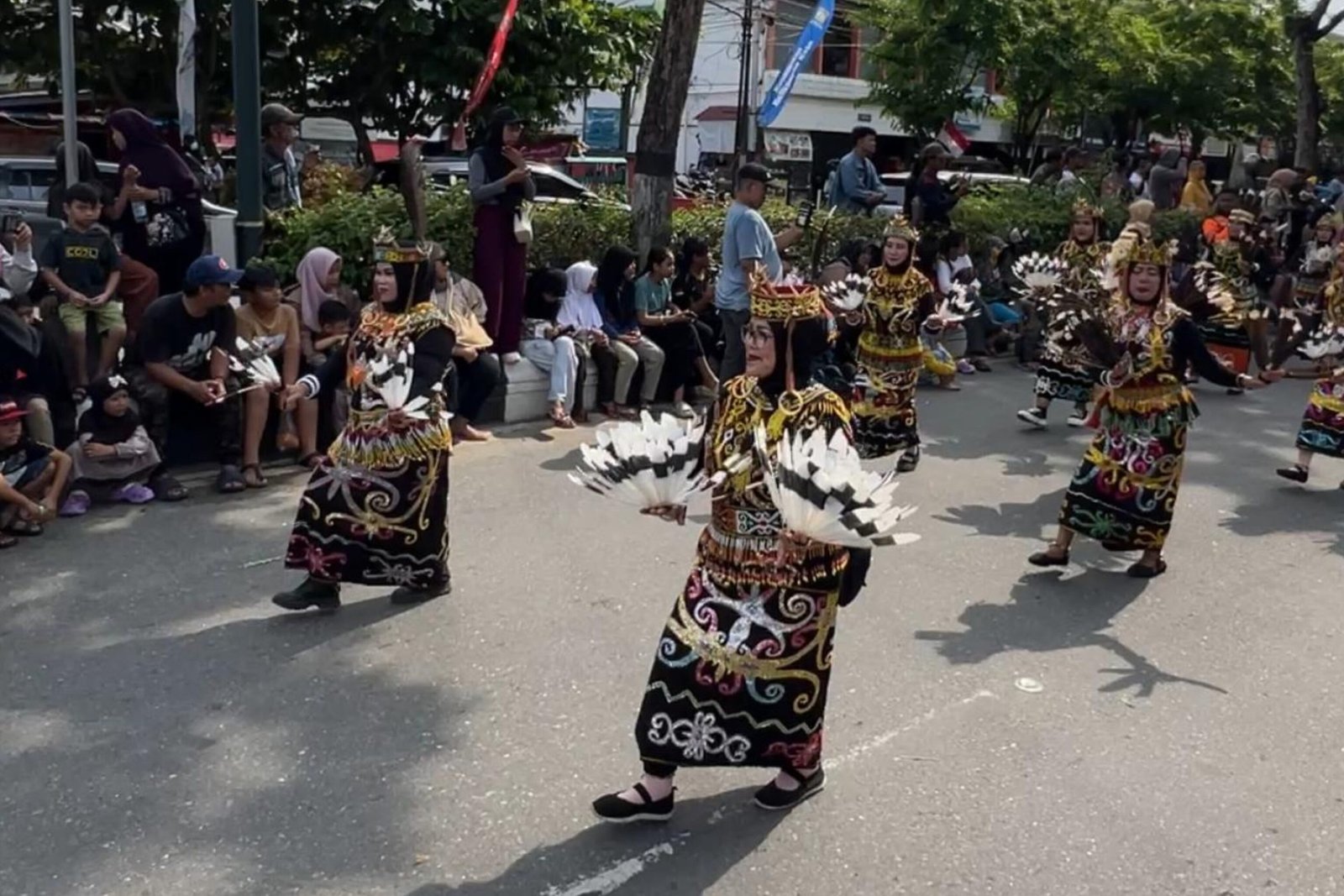 Pawai Budaya Nusantara Meriahkan Hari Jadi Balikpapan ke-128