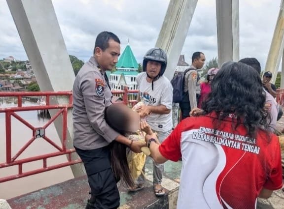 Diduga Depresi, Wanita 39 Tahun Coba Bunuh Diri di Jembatan Kahayan