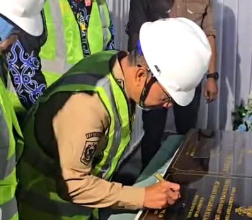 Heriyus Resmikan Perumahan Bersubsidi