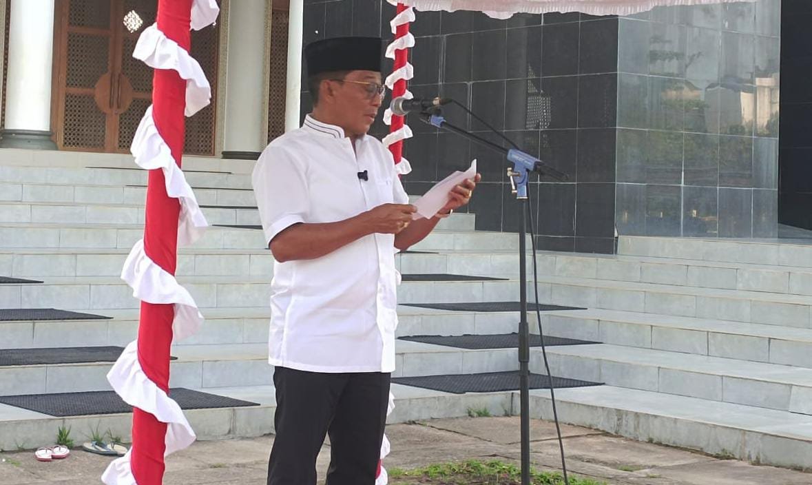 Iduladha 2025, Bupati Heriyus Salurkan Hewan Kurban Senilai Rp1,2 Miliar