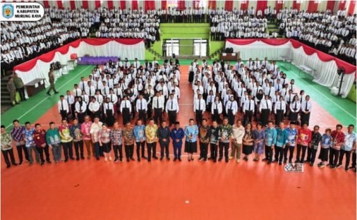 Bupati Murung Raya Serahkan SK Pengangkatan kepada Ribuan PPPK Paruh Waktu