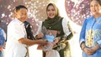 Dina Maulidah Raih Penghargaan Tokoh Inovatif dan Inspiratif