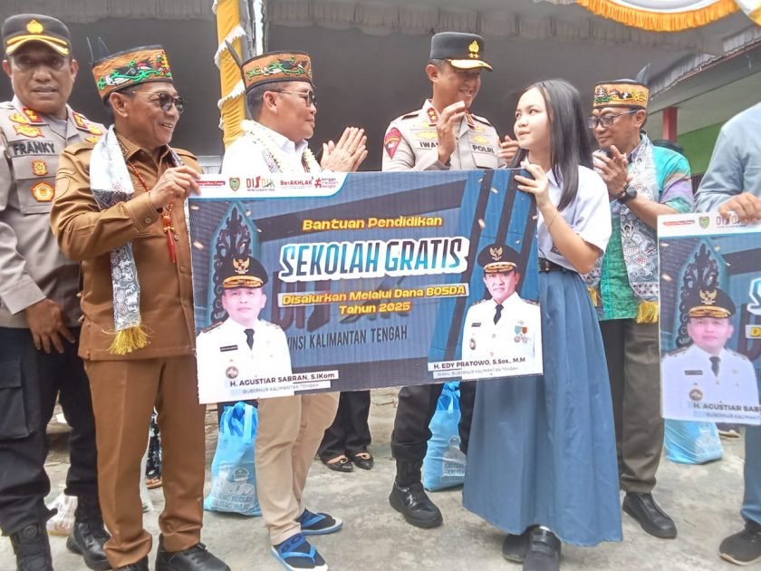 Gubernur Kalteng dan Bupati Murung Raya Kunjungi SMAN 1 Puruk Cahu