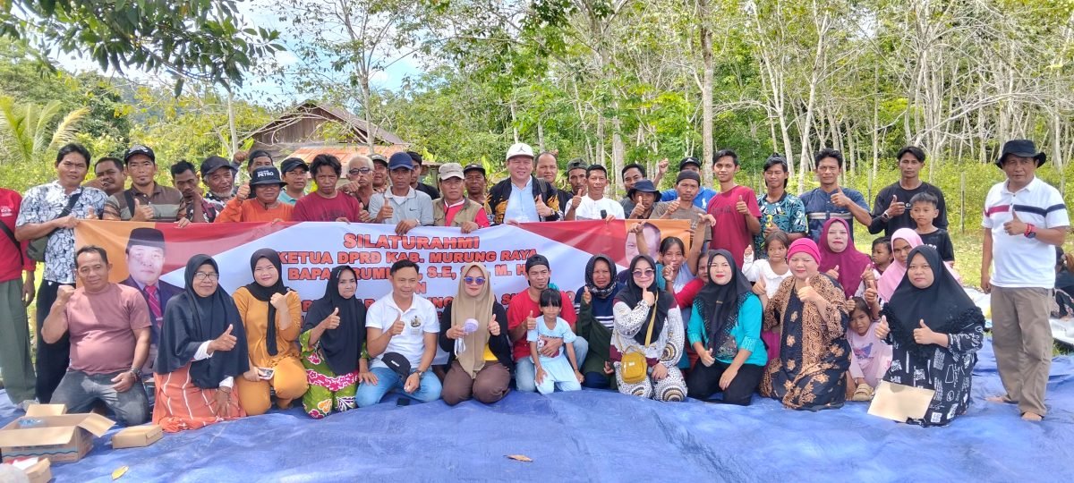 Ketua dan Anggota DPRD Mura Silaturahmi Dengan Warga Desa Danau Usung