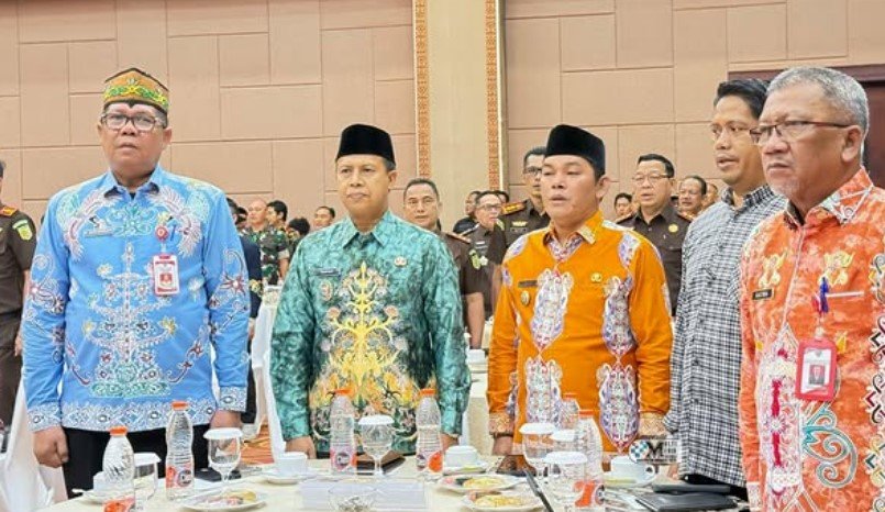 Cuplikan layar 2025-12-04 213350